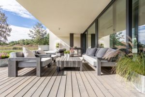 Avoir une belle terrasse à Le Mesnil-au-Val 